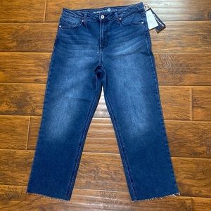 Max Studio NWT indigo cropped jean dark wash raw hem size 14
